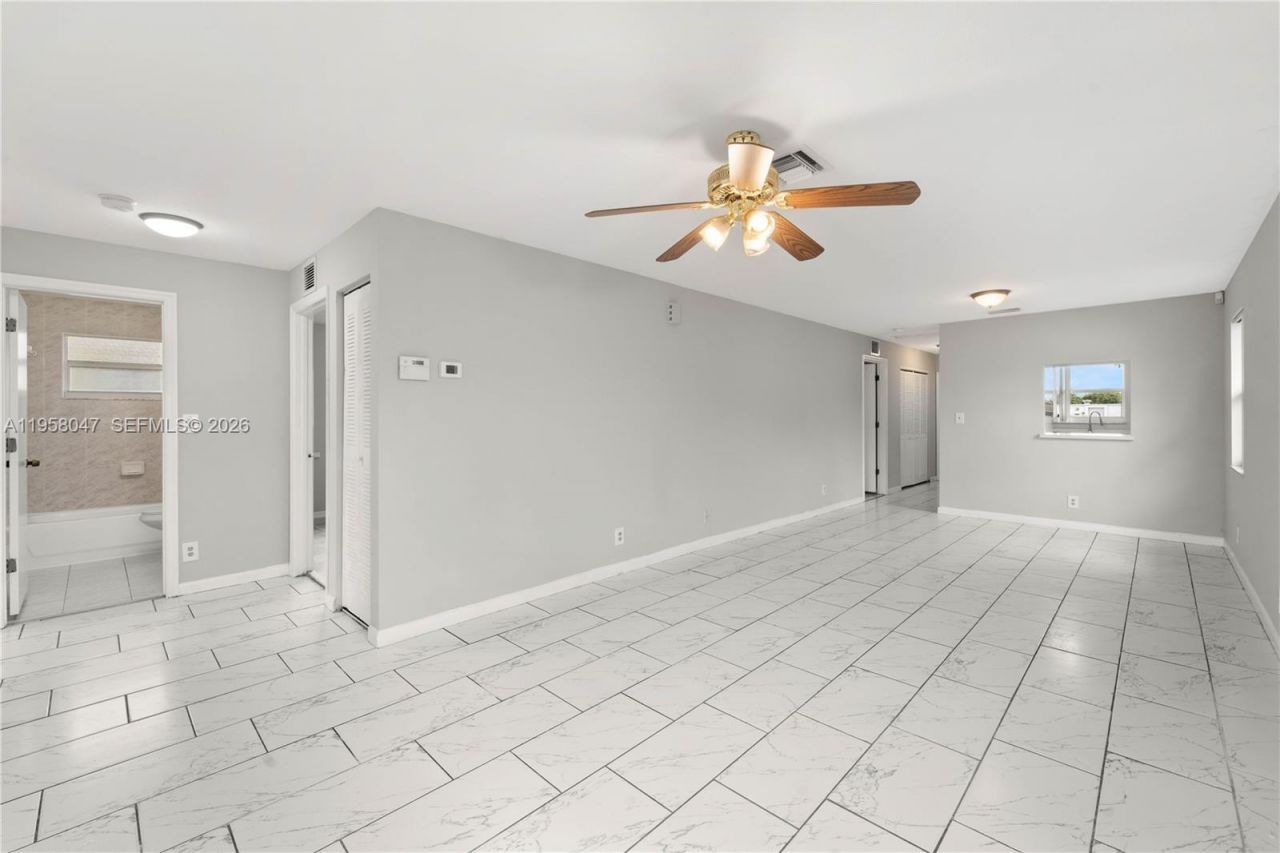 745 NW 3rd Ct , Hallandale Beach, FL 33009 Photo