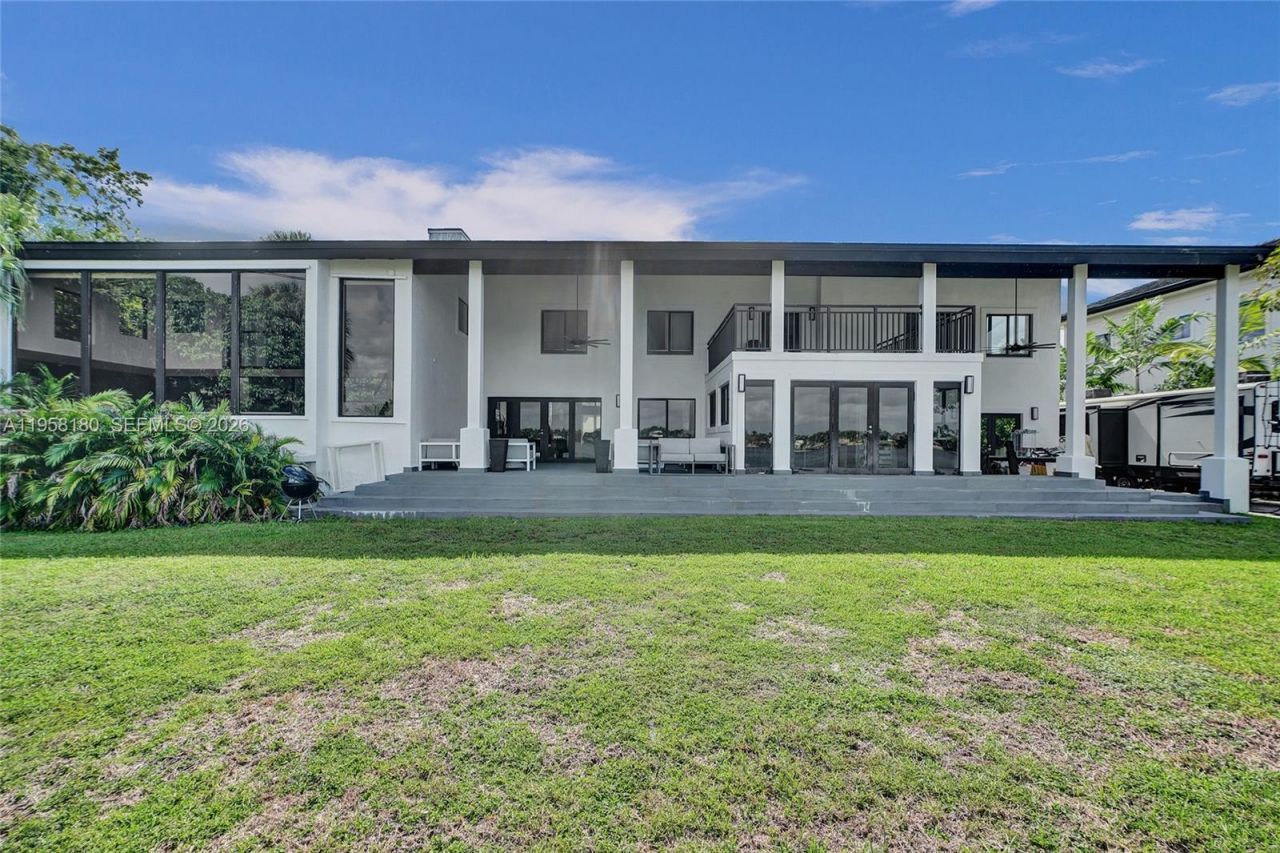 13724 SW 92nd Ct, Miami, FL 33176 Photo