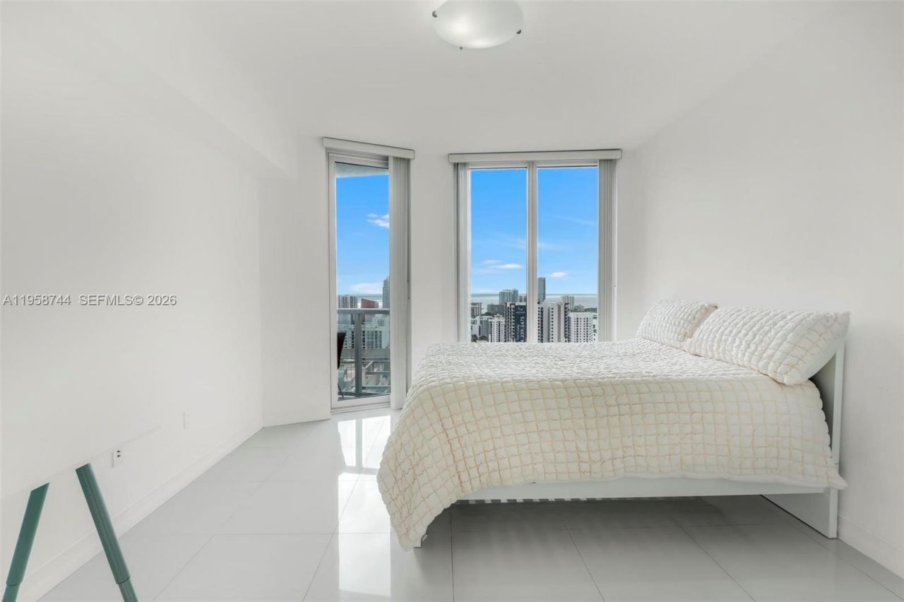 185 SW 7th St, Unit 3508, Miami, FL 33130 Photo