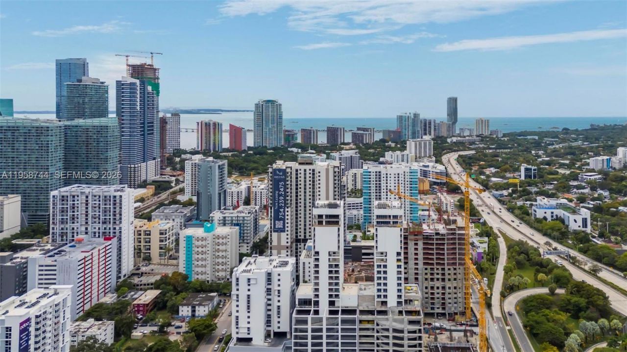 185 SW 7th St, Unit 3508, Miami, FL 33130 Photo