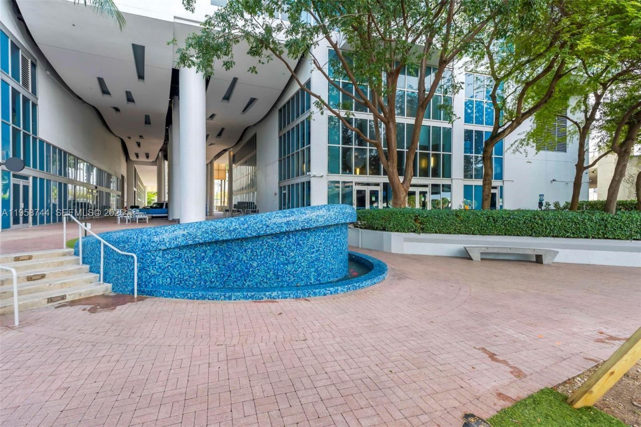 185 SW 7th St, Unit 3508, Miami, FL 33130 Photo