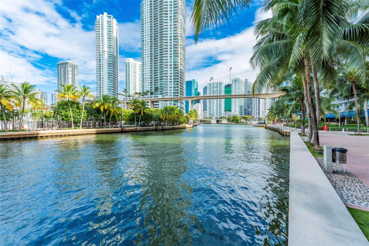 185 SW 7th St, Unit 3508, Miami, FL 33130 Photo