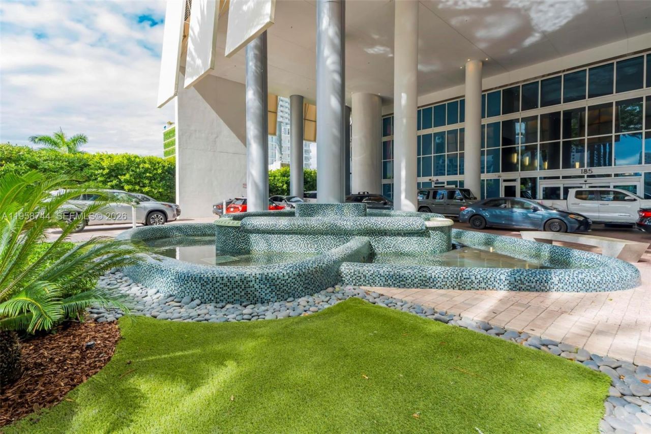 185 SW 7th St, Unit 3508, Miami, FL 33130 Photo