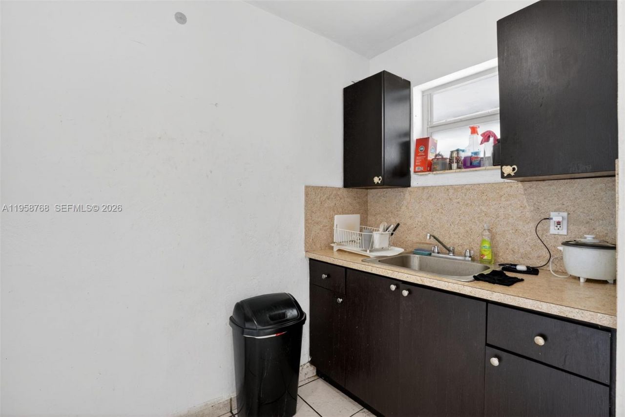 1736 NW 19th St, Miami, FL 33125 Photo