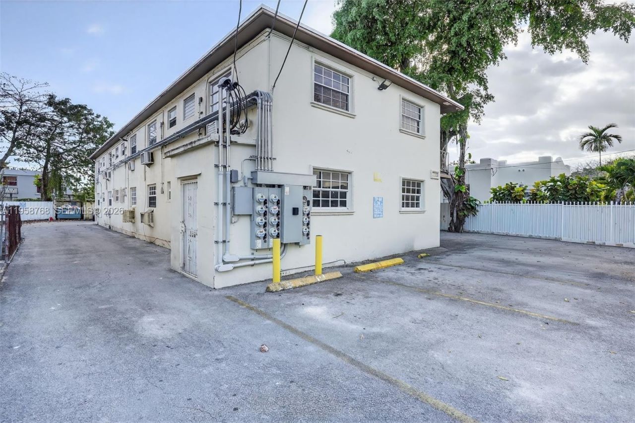 1736 NW 19th St, Miami, FL 33125 Photo