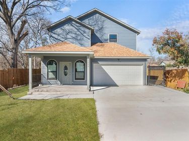 2211 E Ann Arbor Avenue, Dallas, TX 75216