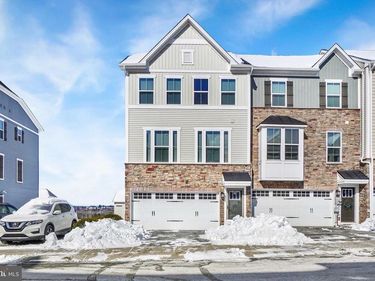 1154 ROSECROFT LANE, YORK, PA 17403