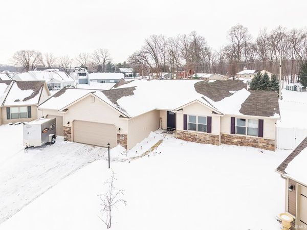 3825 Gregory Court, Warsaw, IN 46582