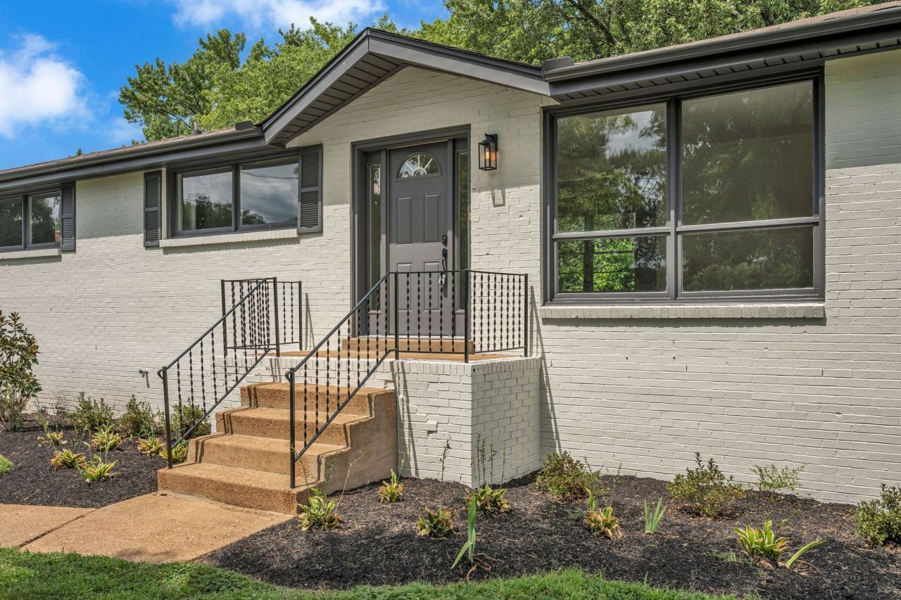 662 Tobylynn Dr, Nashville, TN 37211 Main Photo