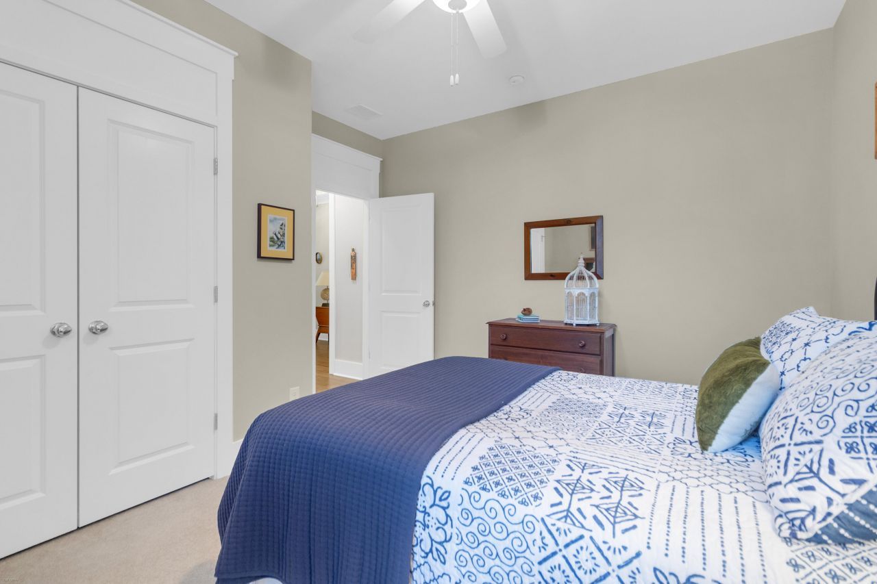 3008 Aura Lane Photo 15