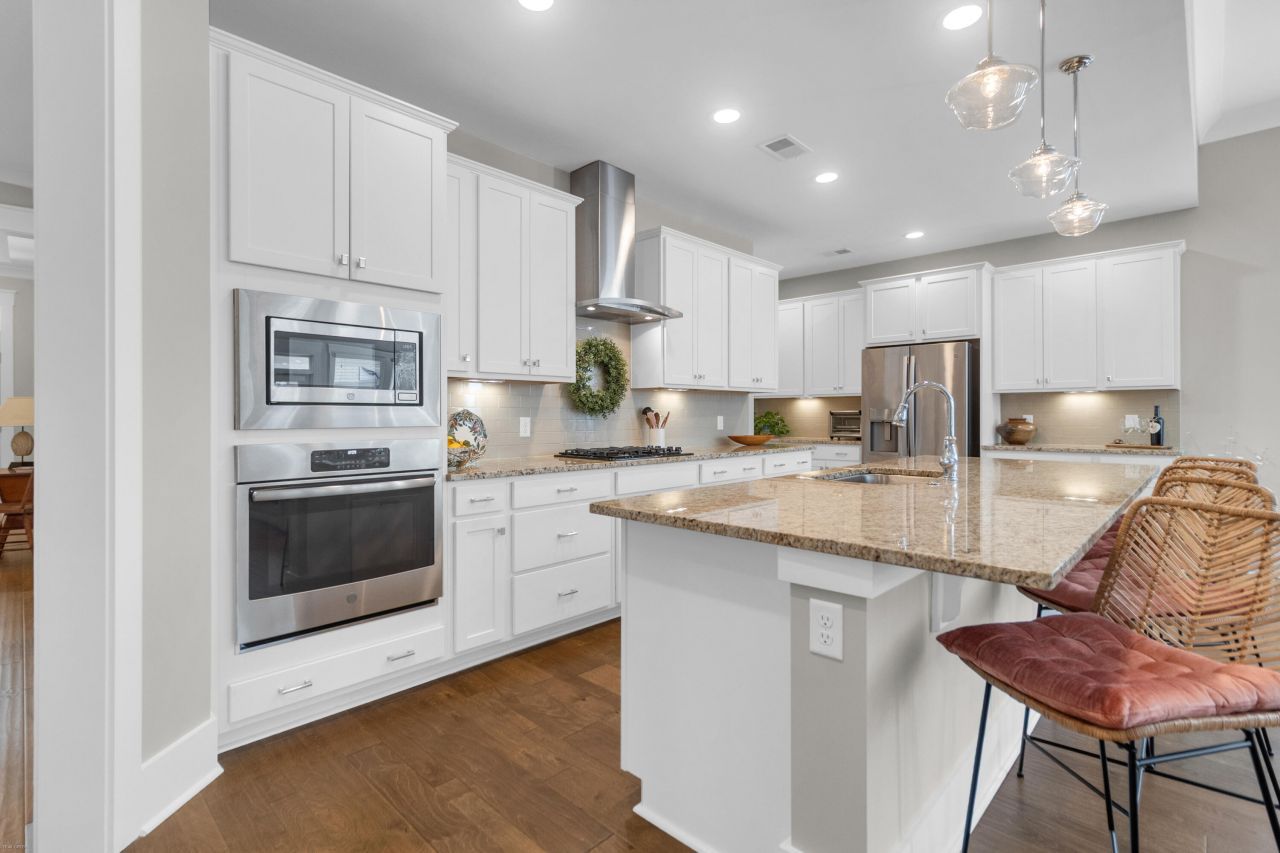 3008 Aura Lane Photo 16