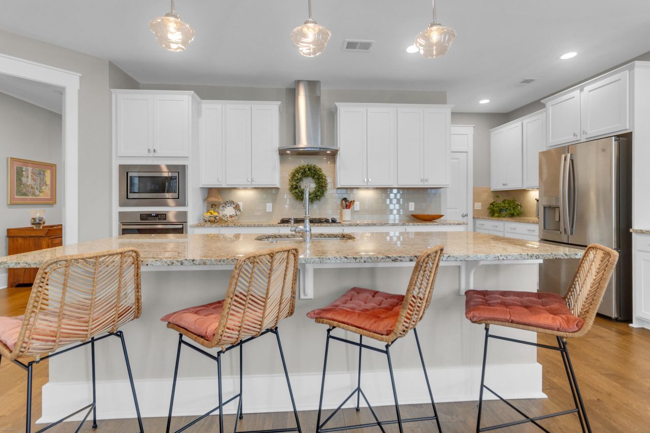 3008 Aura Lane Photo 17