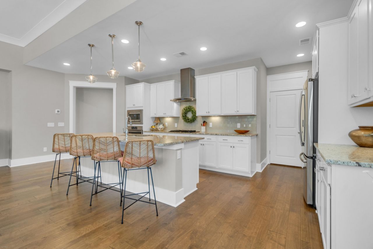 3008 Aura Lane Photo 19