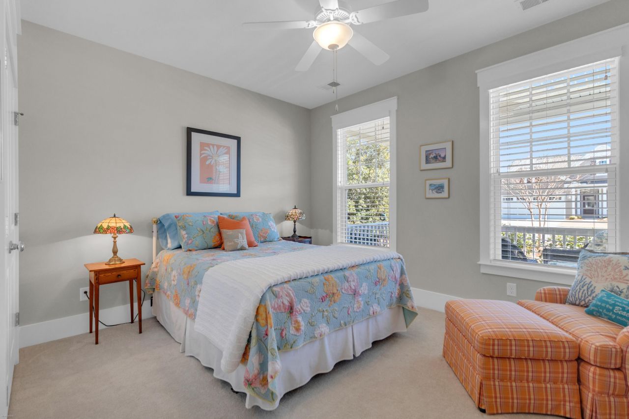 3008 Aura Lane Photo 6