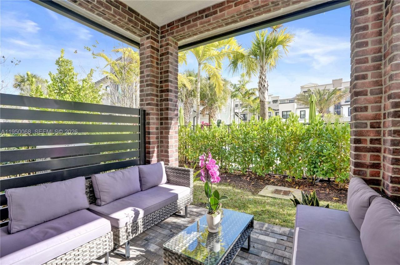 8360 NW 7th Pl, Plantation, FL 33324 Photo