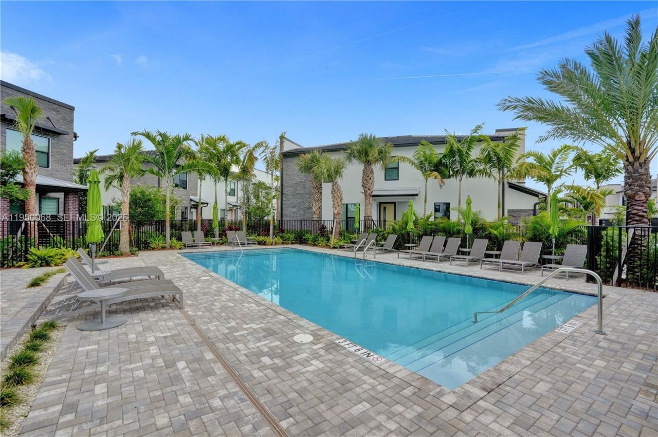 8360 NW 7th Pl, Plantation, FL 33324 Photo