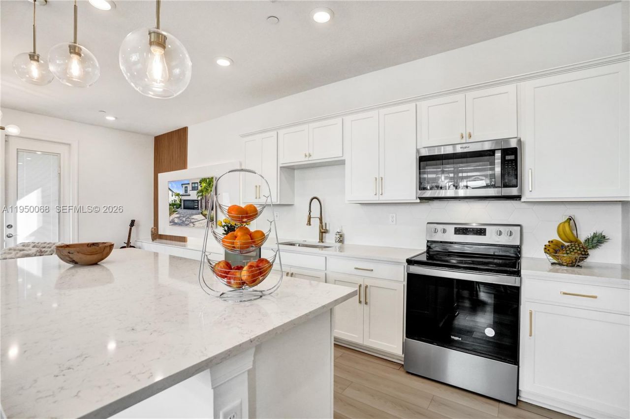 8360 NW 7th Pl, Plantation, FL 33324 Photo