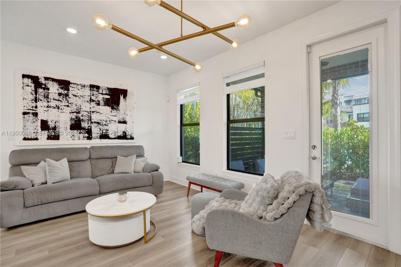 8360 NW 7th Pl, Plantation, FL 33324 Photo