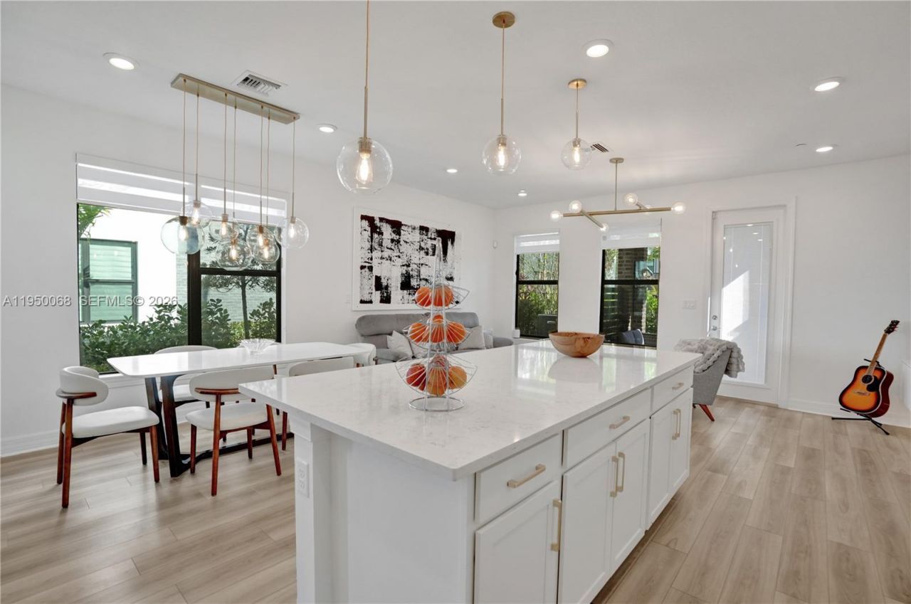 8360 NW 7th Pl, Plantation, FL 33324 Photo