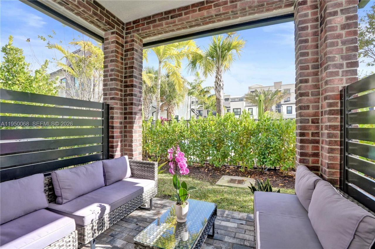 8360 NW 7th Pl, Plantation, FL 33324 Photo