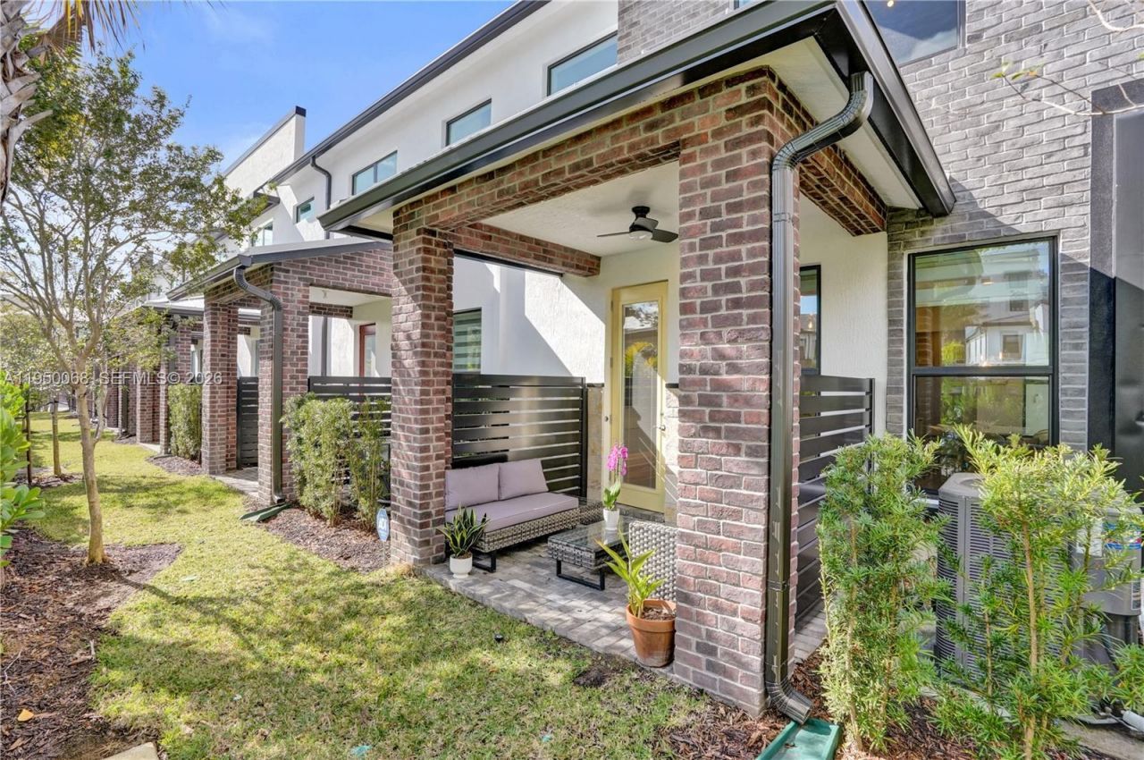 8360 NW 7th Pl, Plantation, FL 33324 Photo