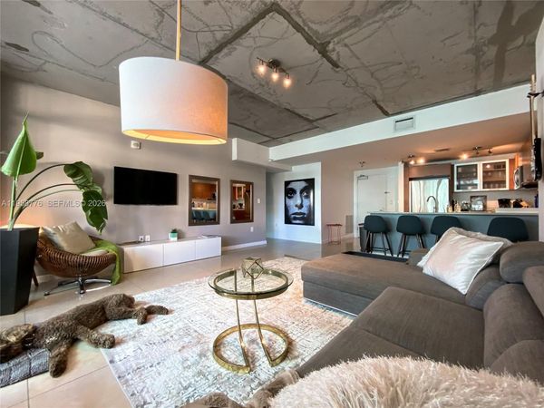 3250 NE 1st Ave, Unit 517, Miami, FL 33137