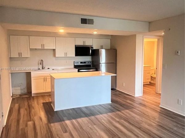 4055 W Mcnab Rd, Unit H211, Pompano Beach, FL 33069