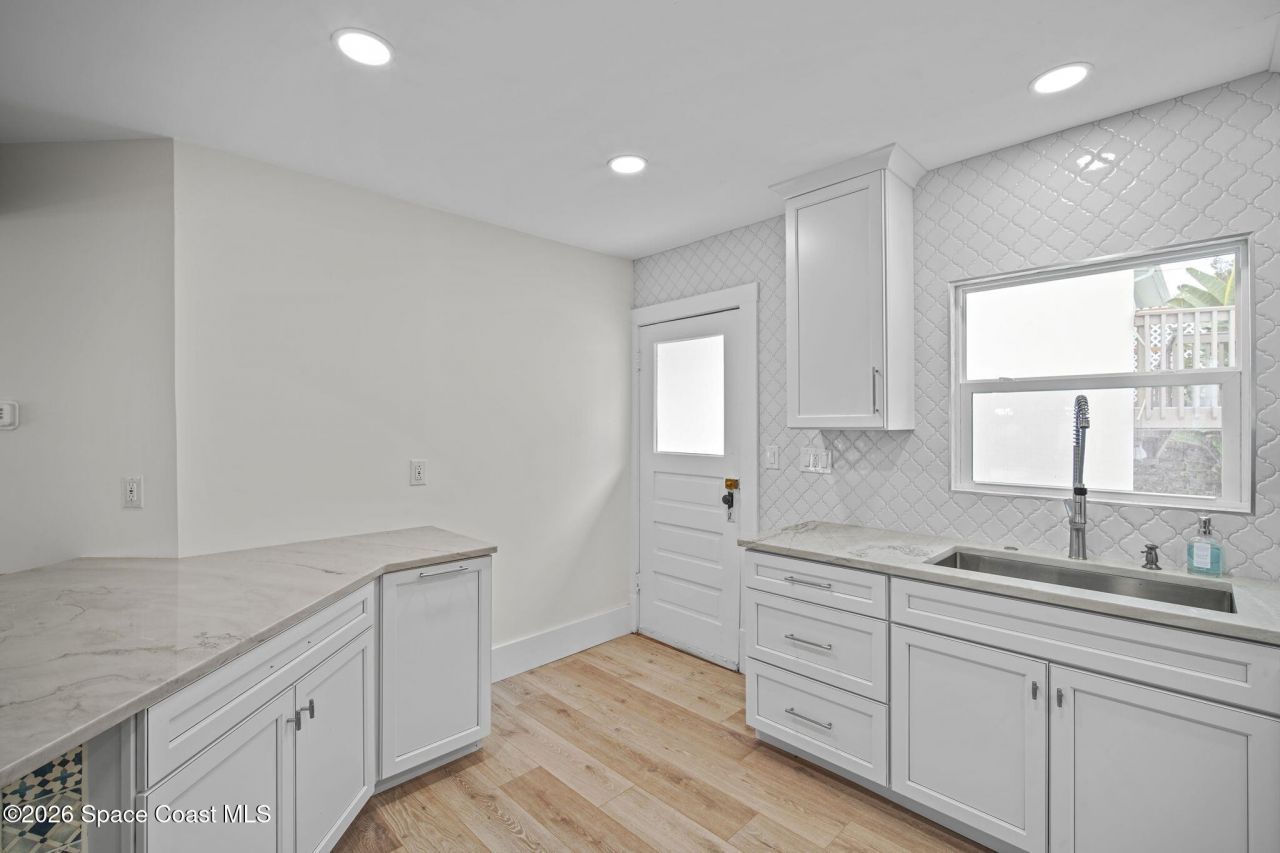 803 N Indian River Drive N, Cocoa, FL 32922 Photo