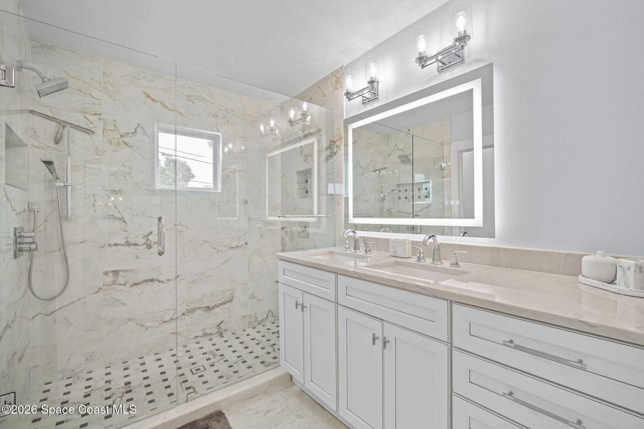 803 N Indian River Drive N, Cocoa, FL 32922 Photo