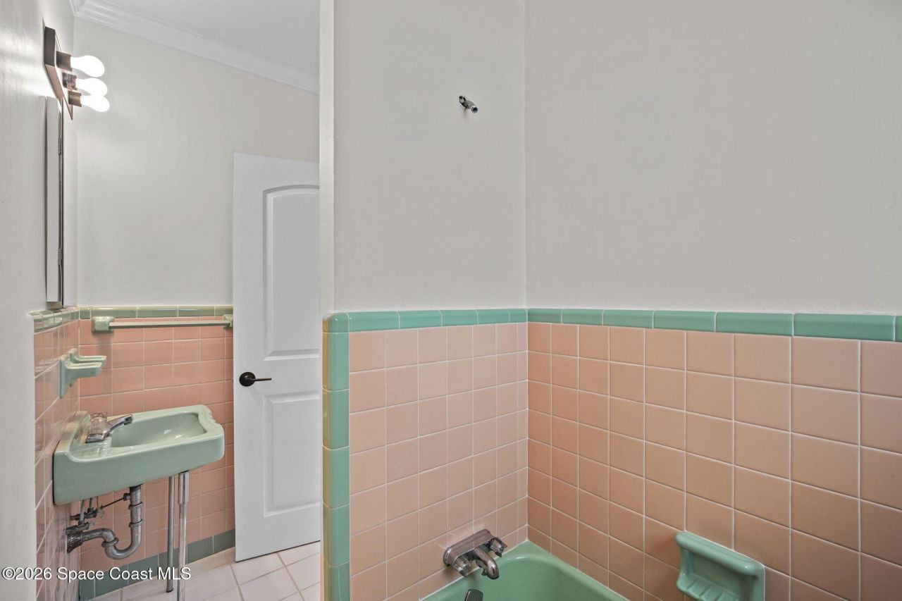 803 N Indian River Drive N, Cocoa, FL 32922 Photo