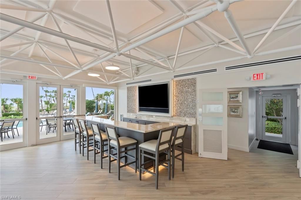 4251 Gulf Shore Blvd N, Unit 6A, Naples, FL 34103 Photo