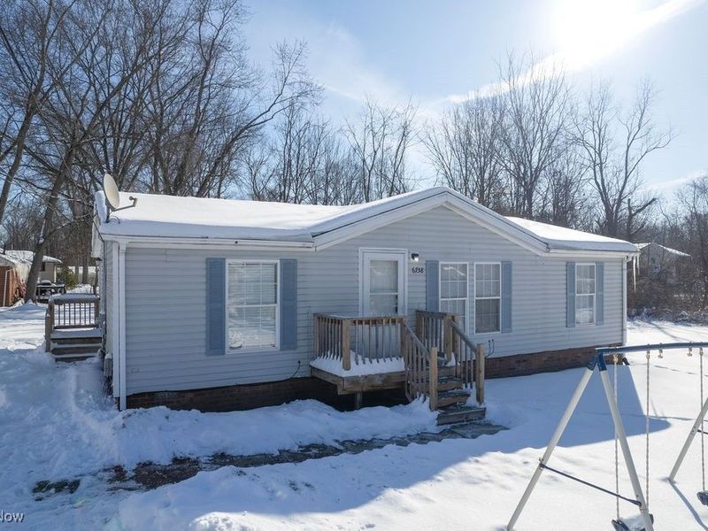 6758 Sumner Road, Ravenna, OH 44266 Photo 2