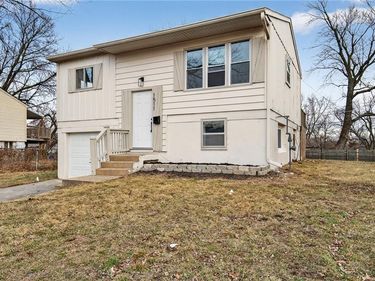 1511 Osage Trail, Independence, MO 64058