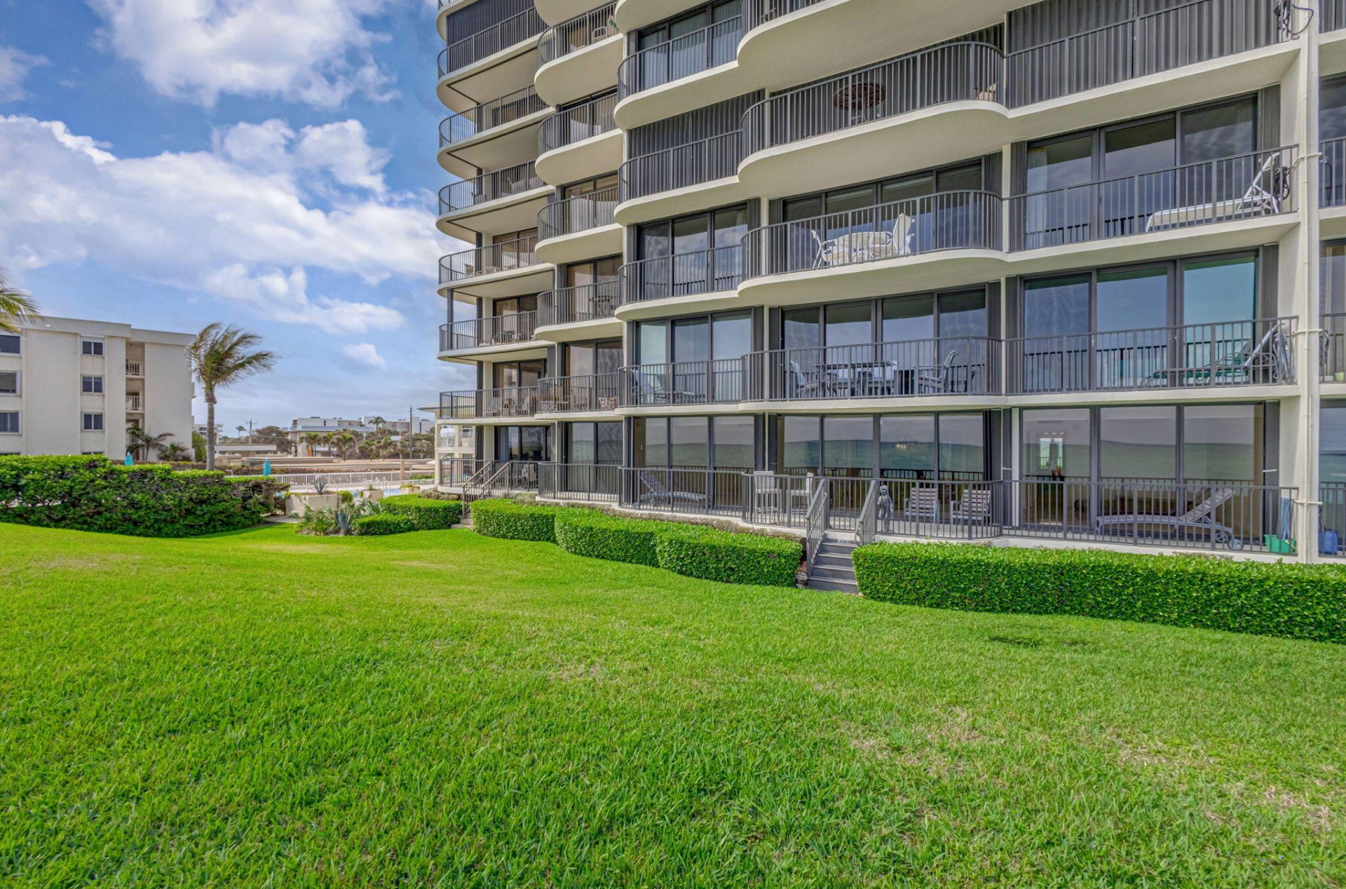 400 Beach Road, Unit 103, Tequesta, FL 33469 Photo