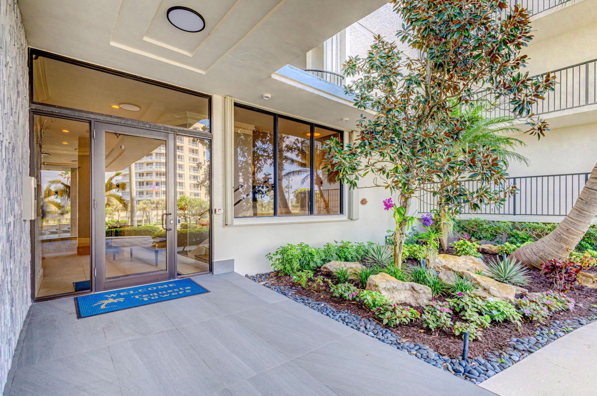 400 Beach Road, Unit 103, Tequesta, FL 33469 Photo