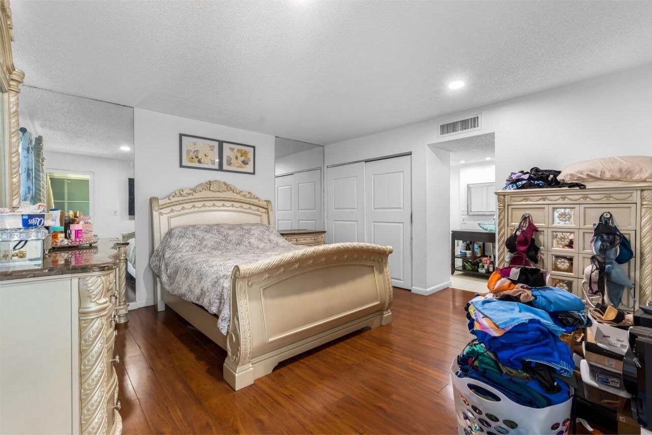 6301 N Falls Cir Drive, Unit 307, Lauderhill, FL 33319 Photo