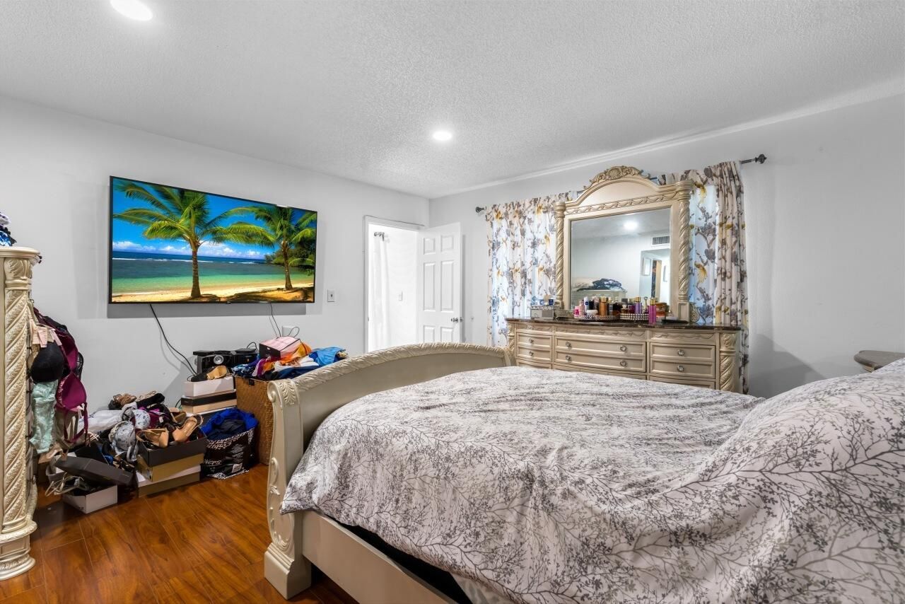 6301 N Falls Cir Drive, Unit 307, Lauderhill, FL 33319 Photo