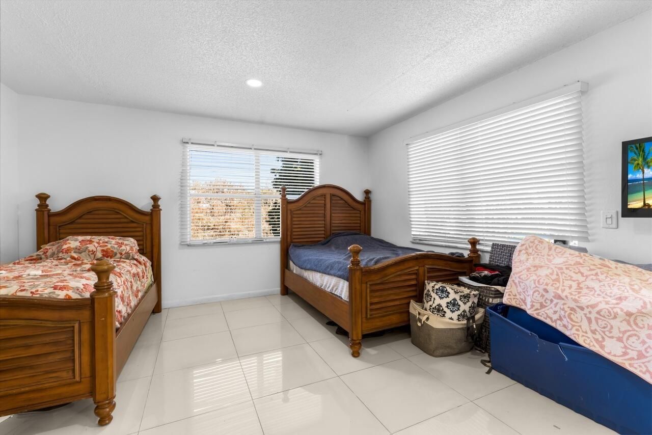 6301 N Falls Cir Drive, Unit 307, Lauderhill, FL 33319 Photo