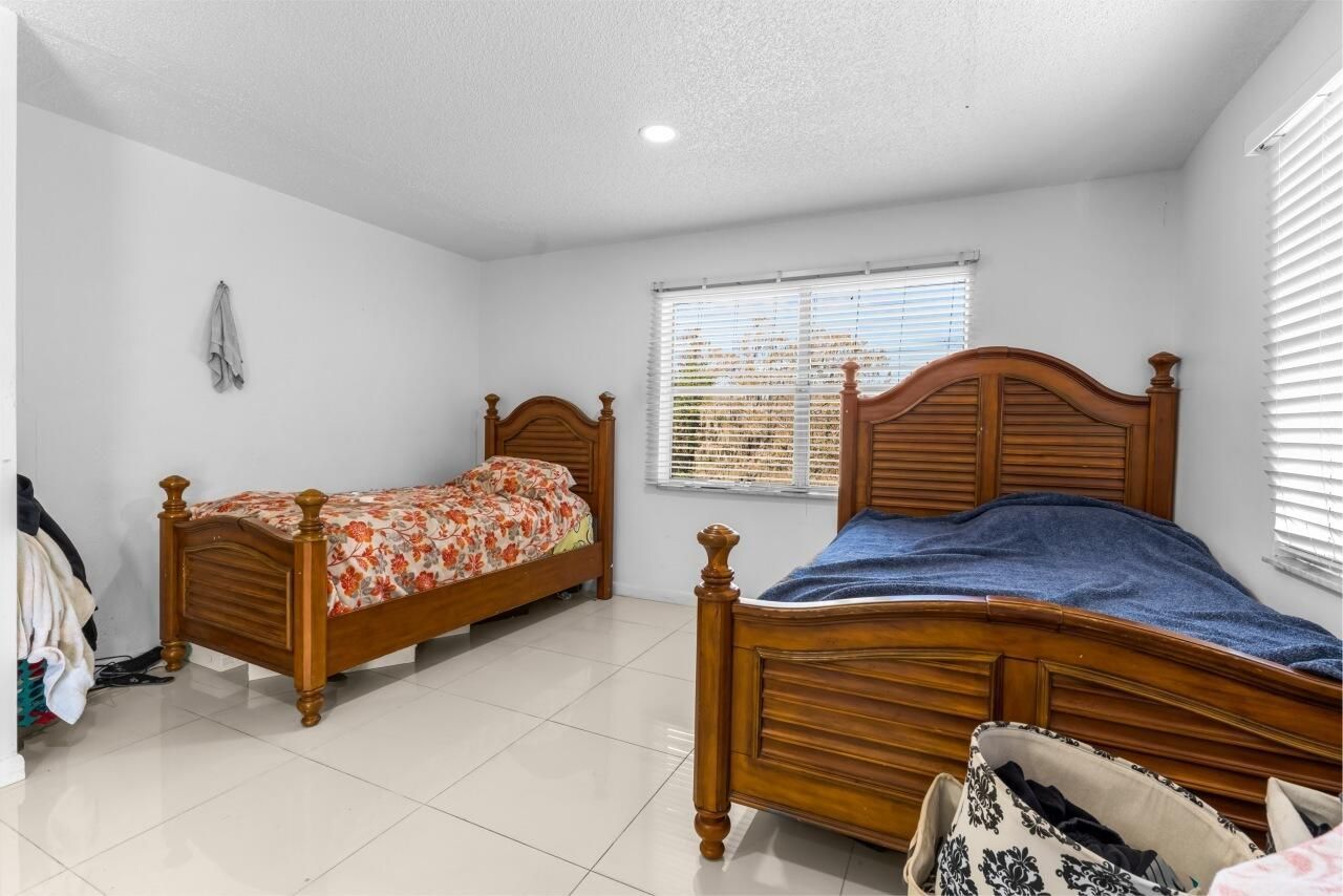 6301 N Falls Cir Drive, Unit 307, Lauderhill, FL 33319 Photo