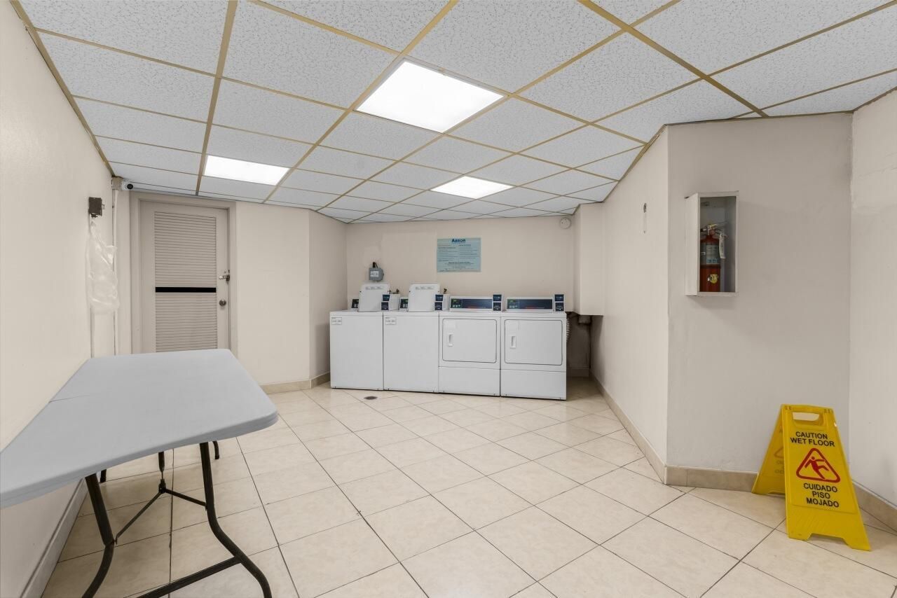 6301 N Falls Cir Drive, Unit 307, Lauderhill, FL 33319 Photo