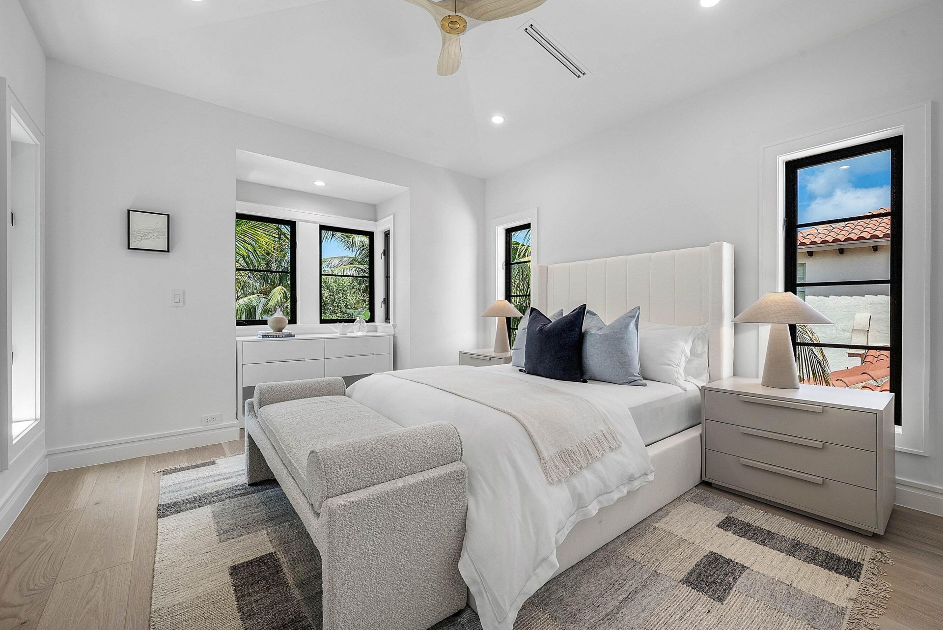 230 Pershing Way, West Palm Beach, FL 33401 Photo