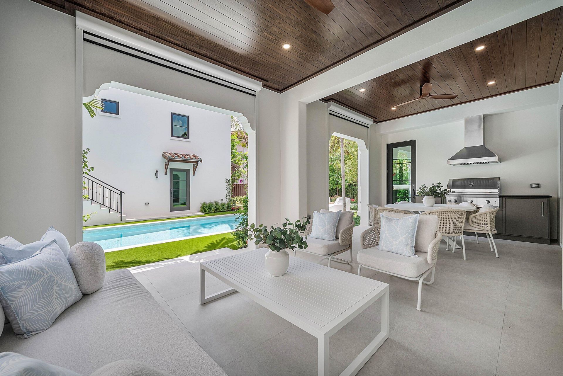 230 Pershing Way, West Palm Beach, FL 33401 Photo