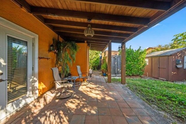 6704 Garden Avenue, West Palm Beach, FL 33405 Photo