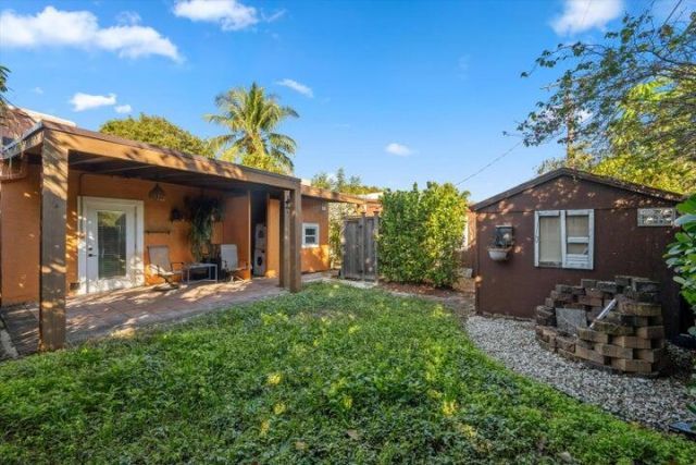 6704 Garden Avenue, West Palm Beach, FL 33405 Photo