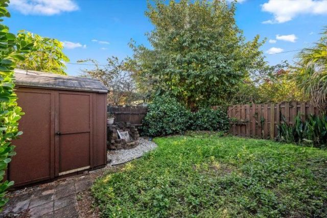 6704 Garden Avenue, West Palm Beach, FL 33405 Photo