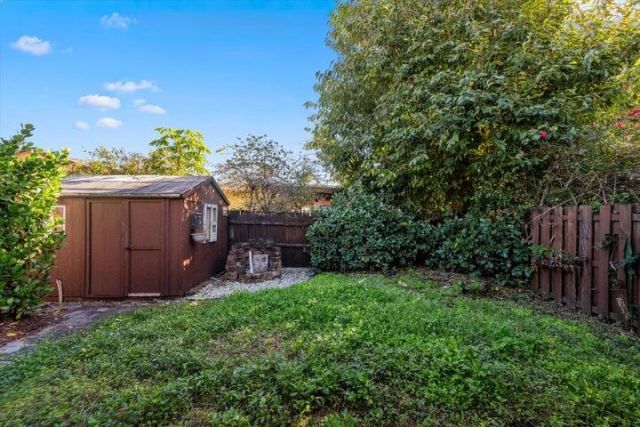 6704 Garden Avenue, West Palm Beach, FL 33405 Photo