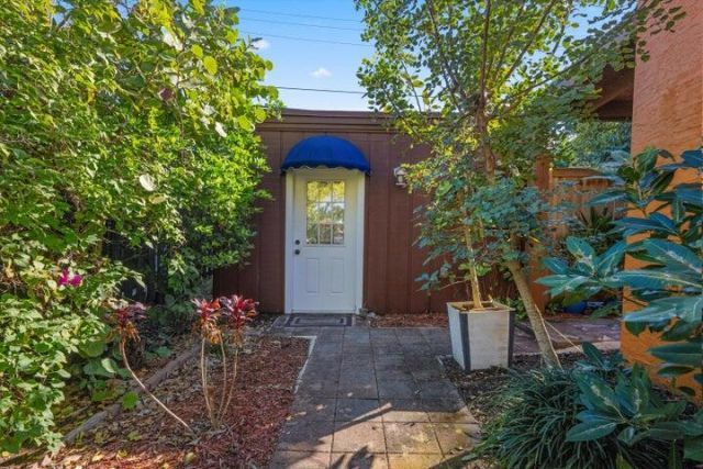 6704 Garden Avenue, West Palm Beach, FL 33405 Photo