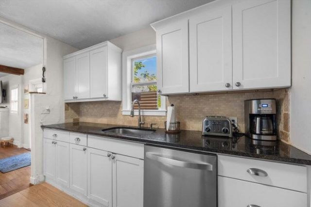 6704 Garden Avenue, West Palm Beach, FL 33405 Photo