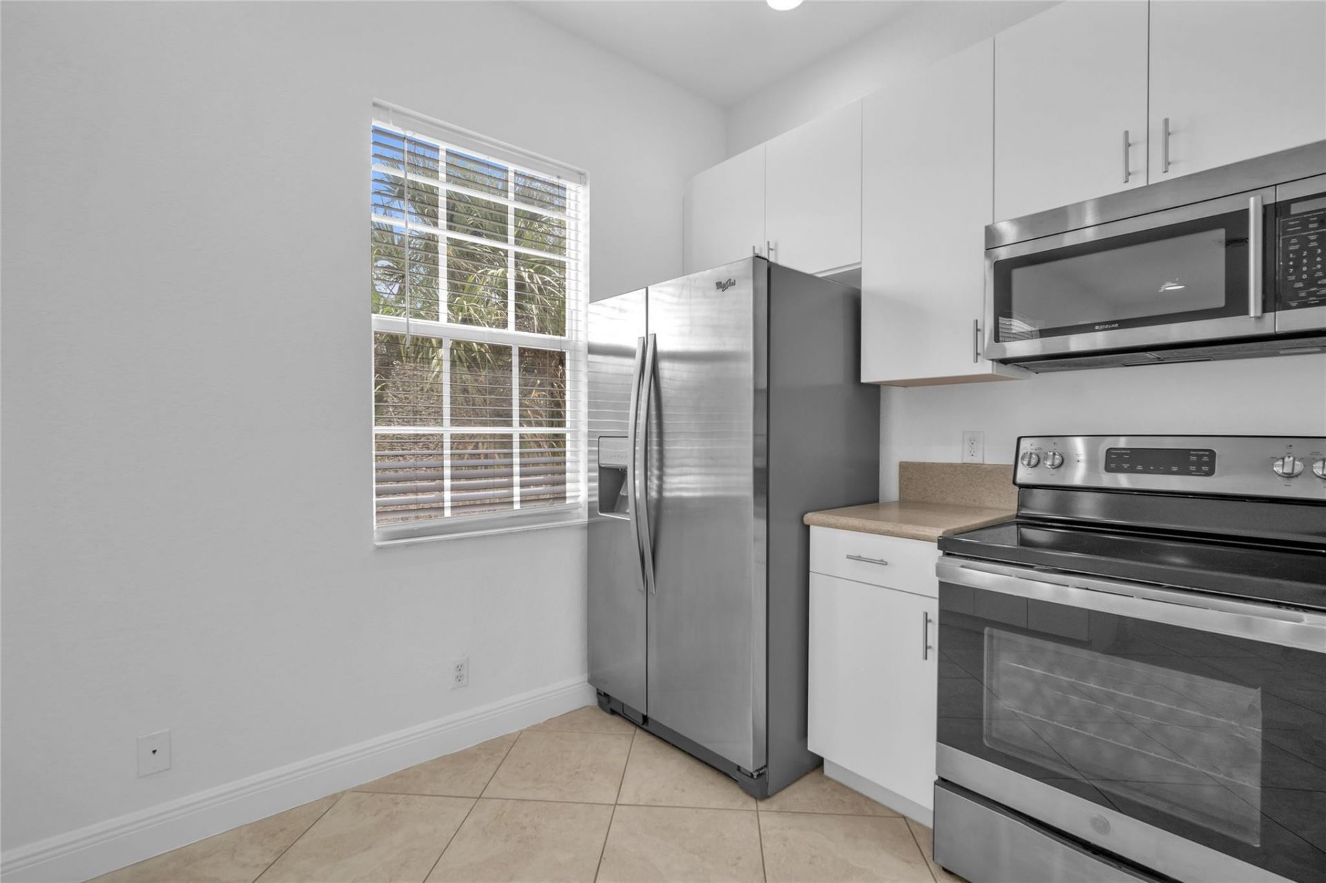 6809 N Lakeside Circle, Unit 101, Davie, FL 33314 Photo