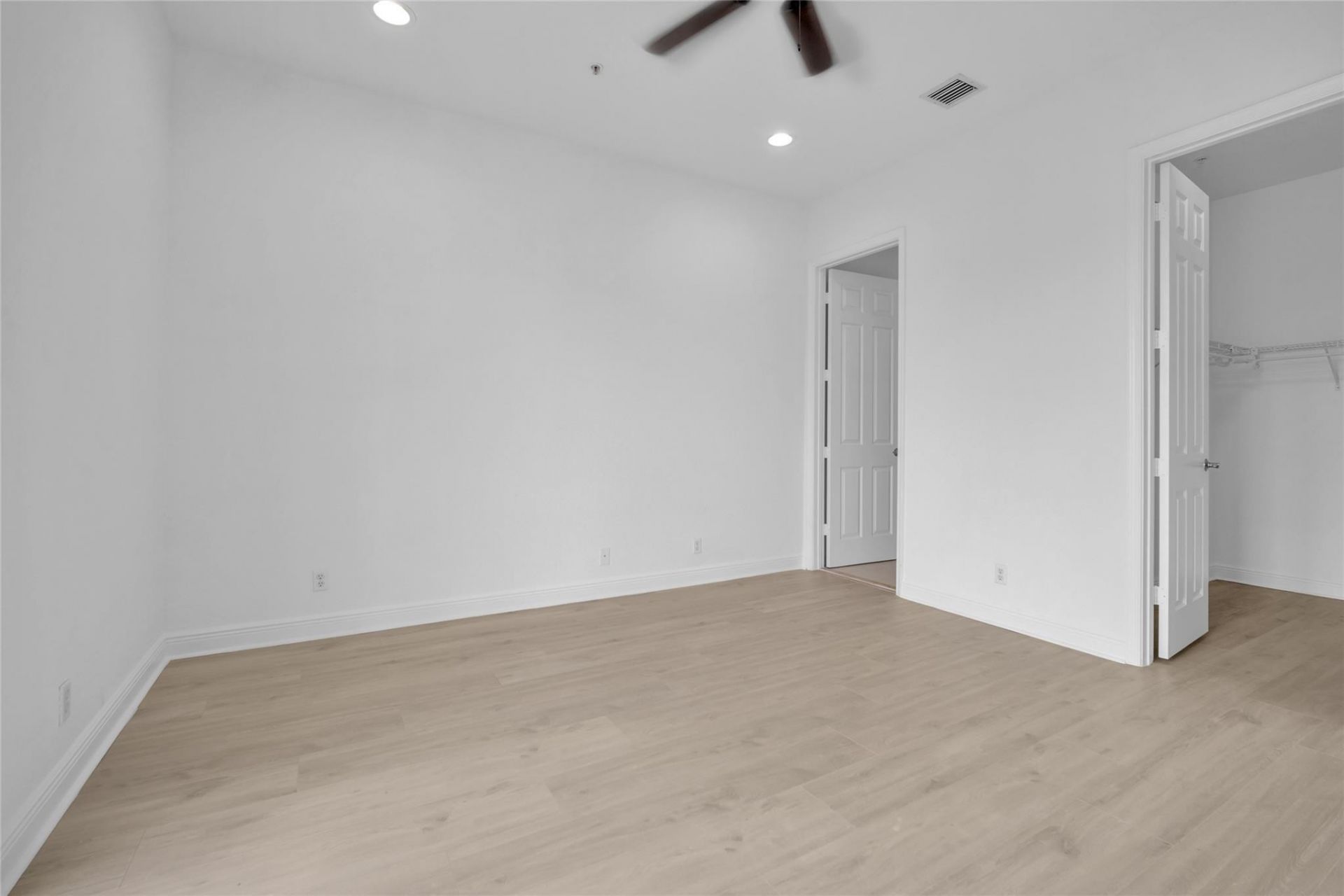 6809 N Lakeside Circle, Unit 101, Davie, FL 33314 Photo